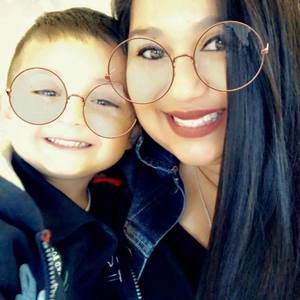 Meet your Posher, Celia